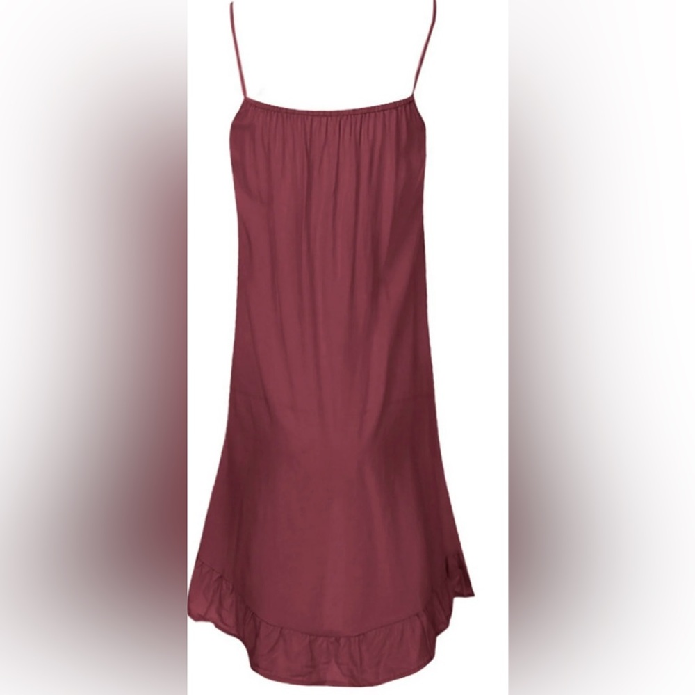 🦋Elegant Burgundy midi Dress ~ crochet design in front, ruffled on the bottom. - Picture 5 of 9